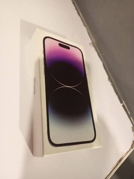 Box of Apple iPhone 14 Pro Max 1