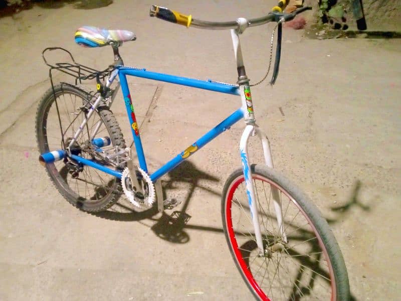 phoenix cycle for sale. japani smaan . new condition 3