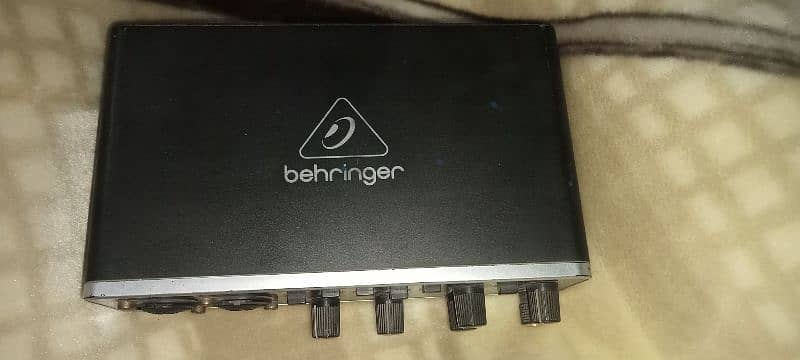 Audio Interface Behringer 3