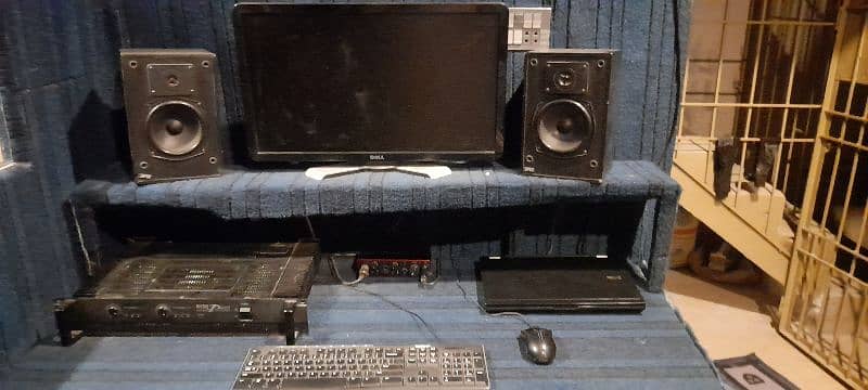 Studio Monitor 2
