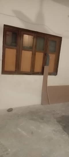 HOUSE PORTION FOR RENT FIST FLOUR SATELLITE TOWN NEAR COMMERCIAL MARKET RAWALPINDI