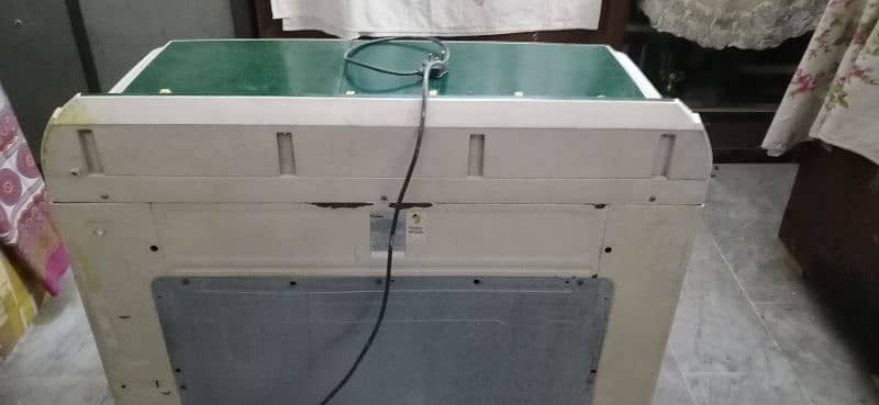 Haier Twin Tub Washing Machine HWM 120-BS 8