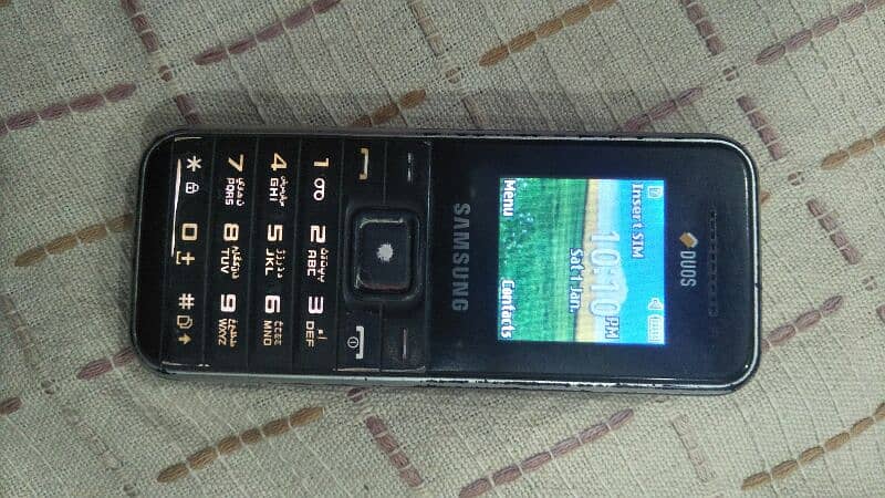 Samsung keypad phone 1