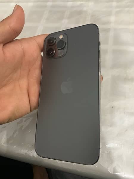 Iphone 12 pro, 256GB ,Factory unclock,3.5 month sim time 7