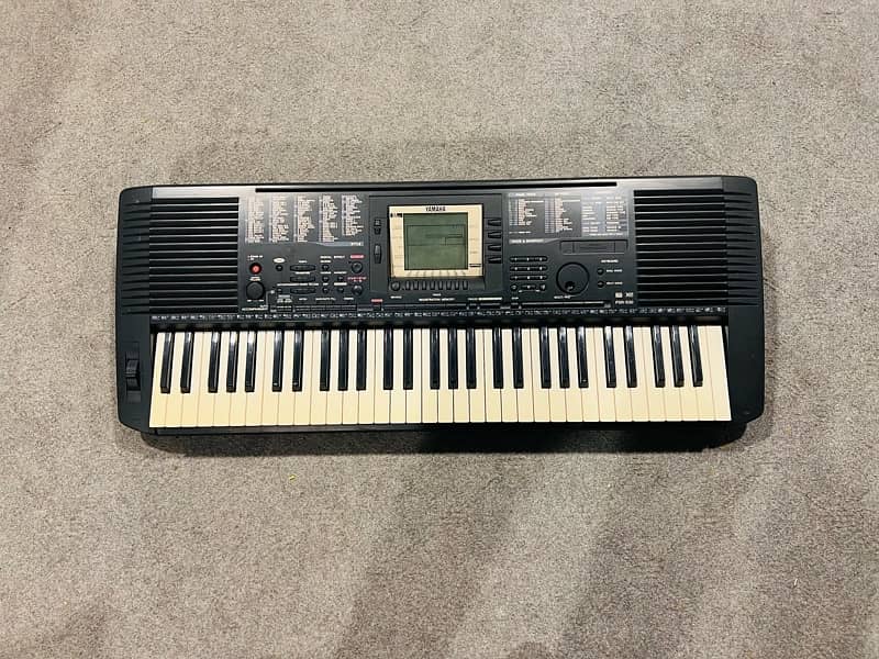 Yamaha PSR-530 Keyboard  piano Yamaha  Korg Roland Casio kawai M-audio 1