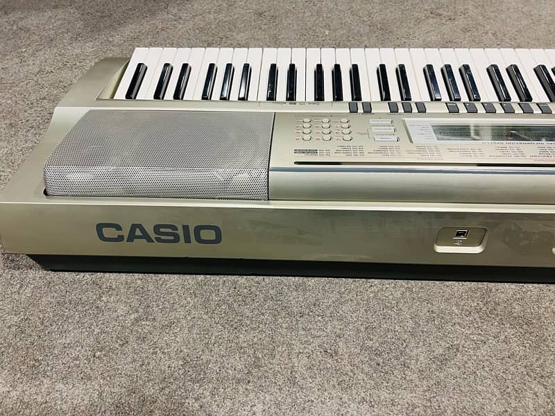 Casio WK-200 Keyboard with Indians tones piano Yamaha  Korg Roland 8