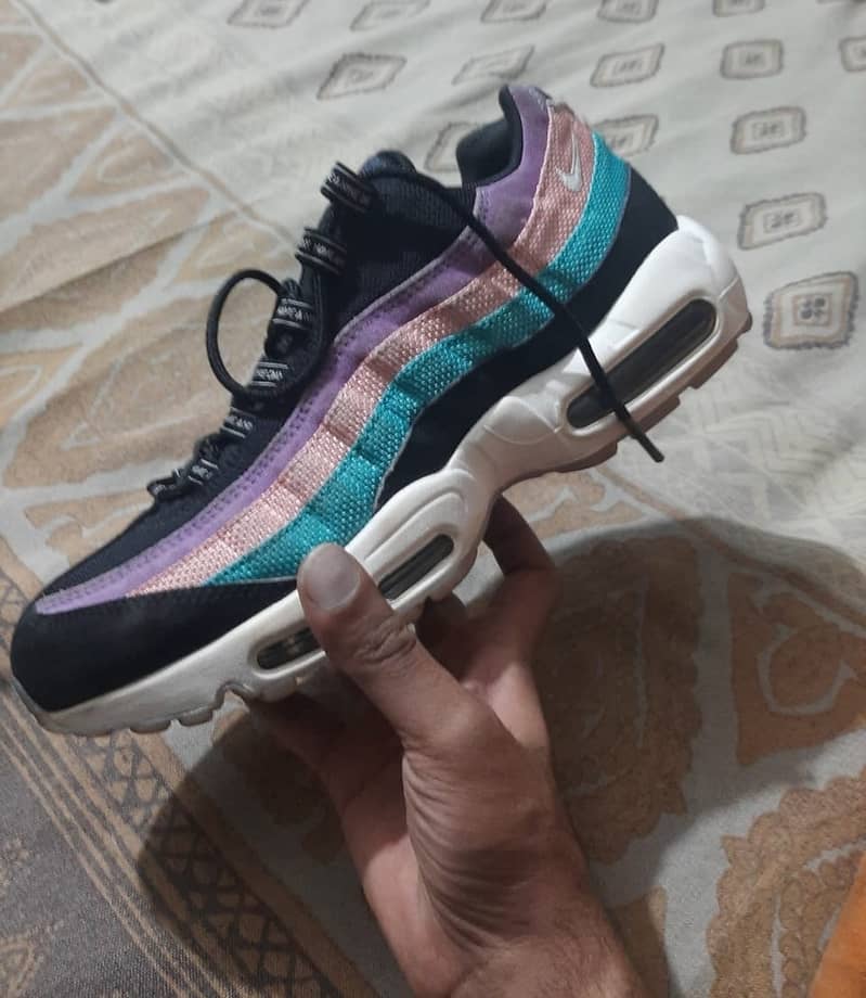 Nike Air Max 95 size 44  condation 8/10 4