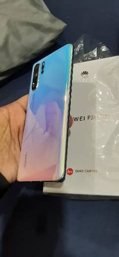 HUAWEI p30 pro 8/128gb dual PTA Approve  line on left just.