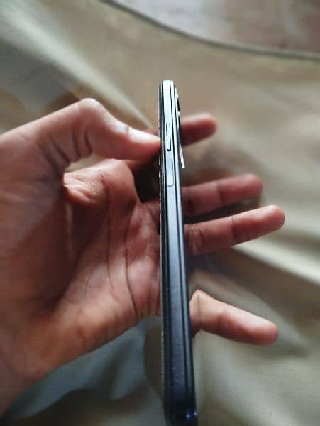 Infinix hot 12 6/128GB full 10 by 10 condition with box charger 3
