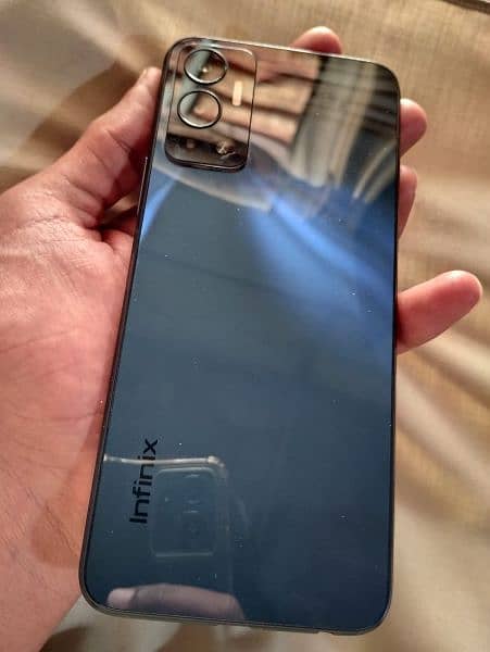 Infinix hot 12 6/128GB full 10 by 10 condition with box charger 4