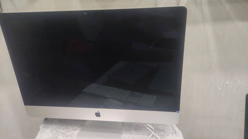 Apple iMac all in one all models available 0