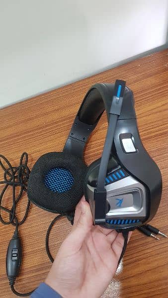 Gaming headphones/ headset 4