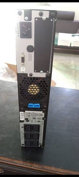 SURT1000XLI APC SMART UPS 1