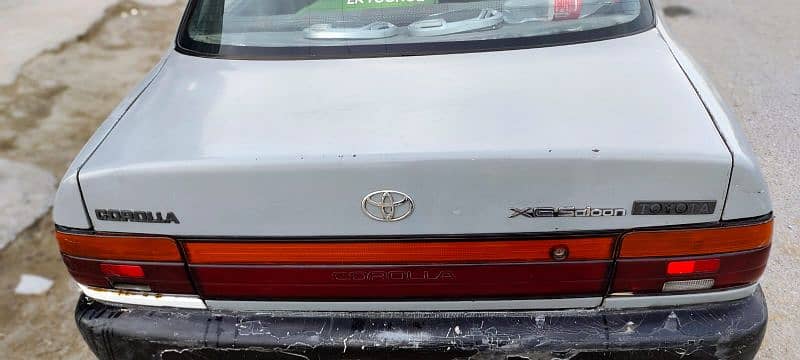 Toyota Corolla XE 2