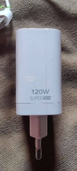 120 watt  OnePlus charger 65 watt SUPER VOOC ultra fast sport 0