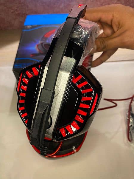 All type of Gaming noise cancellation Headphones shown in pics 8