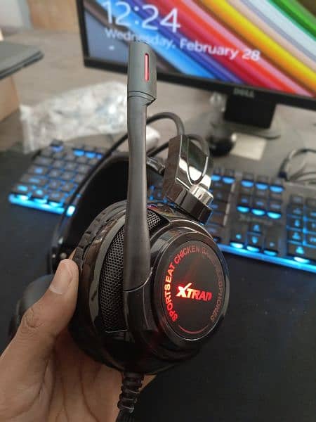 All type of Gaming noise cancellation Headphones shown in pics 10
