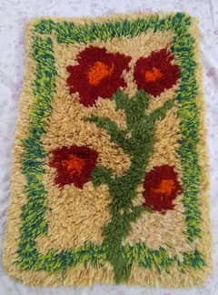 Hand made wooden rug 0