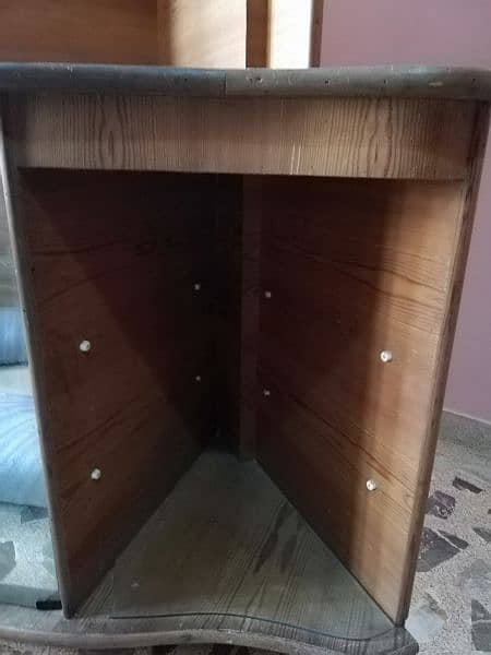 OLD RUSSIAN WOOD TV TROLLEY WITH EXTRA SHELF'S 4
