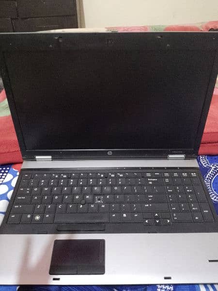 Hp laptop window 10 pro 4