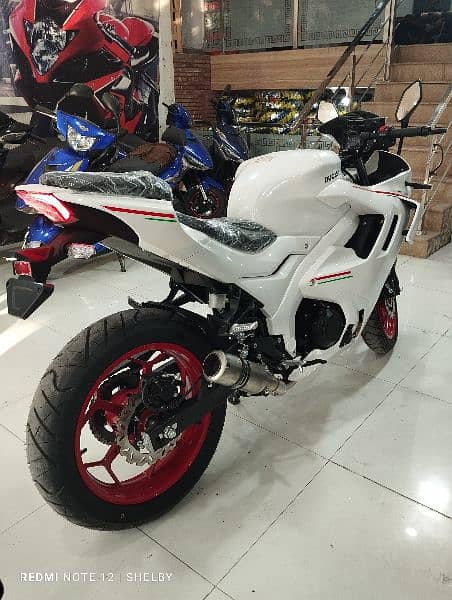 Ducati 1199 Replica 400cc 5