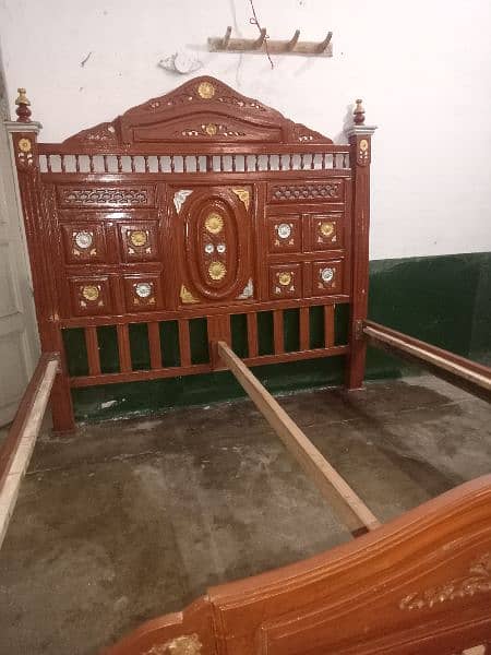 pure taali wood bed new 99 percent not used 10