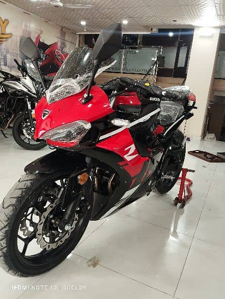 Yamaha R1 replica 400cc 8