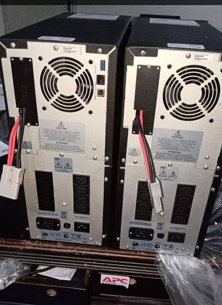 APC Smart UPS SMT2200I 230V 1