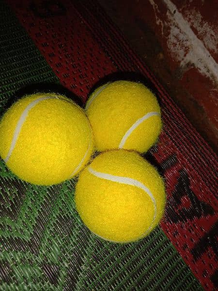 high quality cricket and tennis ball  size 74mm contact on whatsapp 2