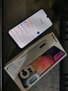 Samsung galaxy A50 4gb/128gb with box charger 10/10 condition