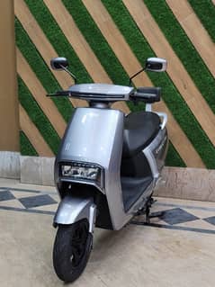 Evee scooty For sale in Lahore