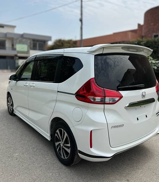 honda freed 5