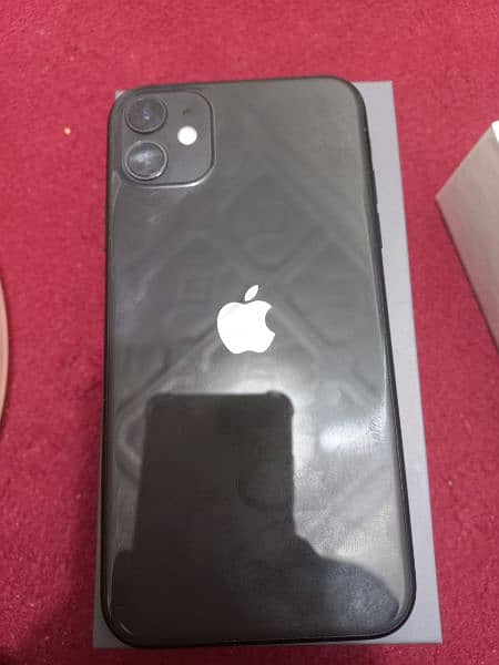 iphone 11 with original box and cable available 7