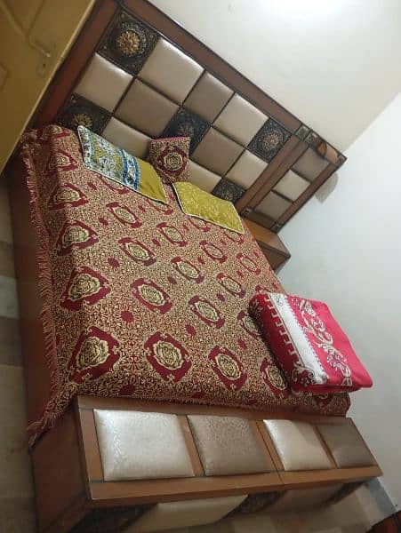 Bed with side table in 10 by 10 condition. . only 1 year used. . . ful 0