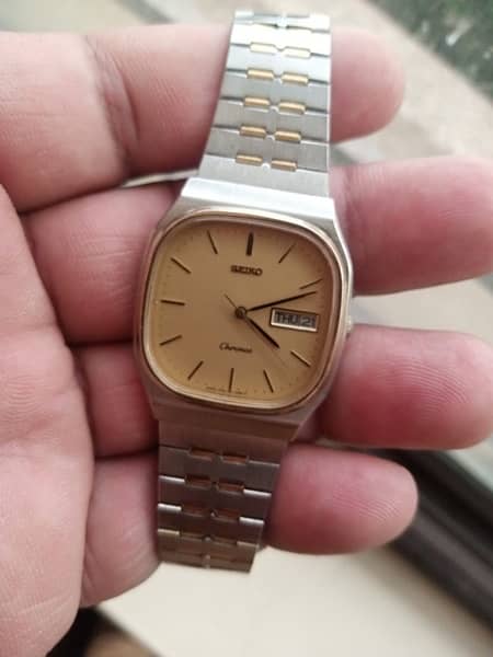 vintage Seiko Chronos quartz watch 2