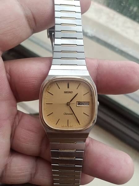 vintage Seiko Chronos quartz watch 6