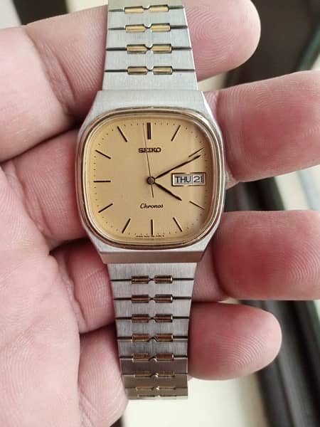 vintage Seiko Chronos quartz watch 18