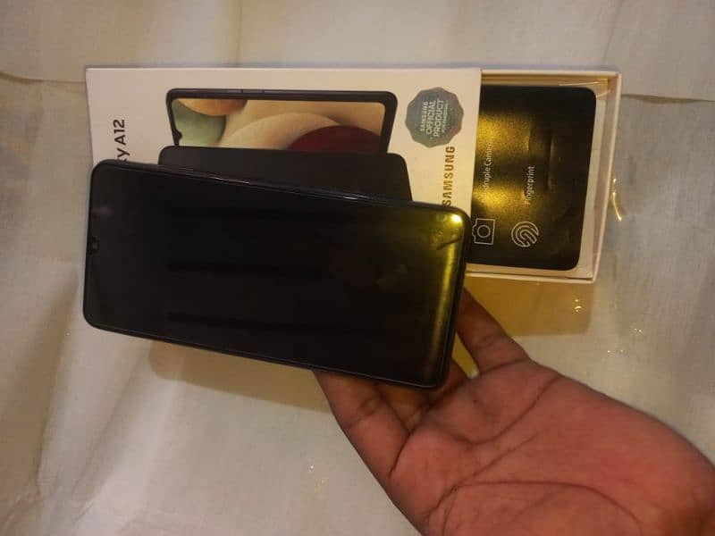 Samsung Galaxy  A12 4/64 black 10