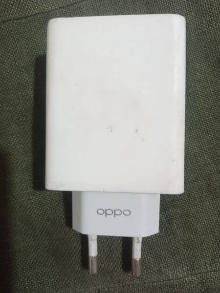 Oppo A54 orgnal box wala adapter Good condition 2 Amper 18wat 2