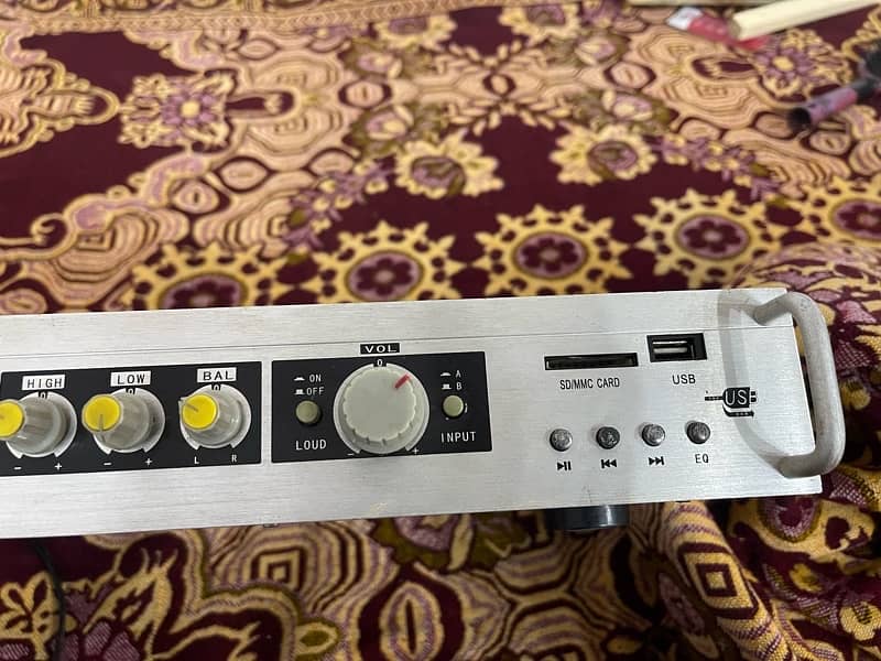 DONGMU Professional Karaoke Amplifier 5