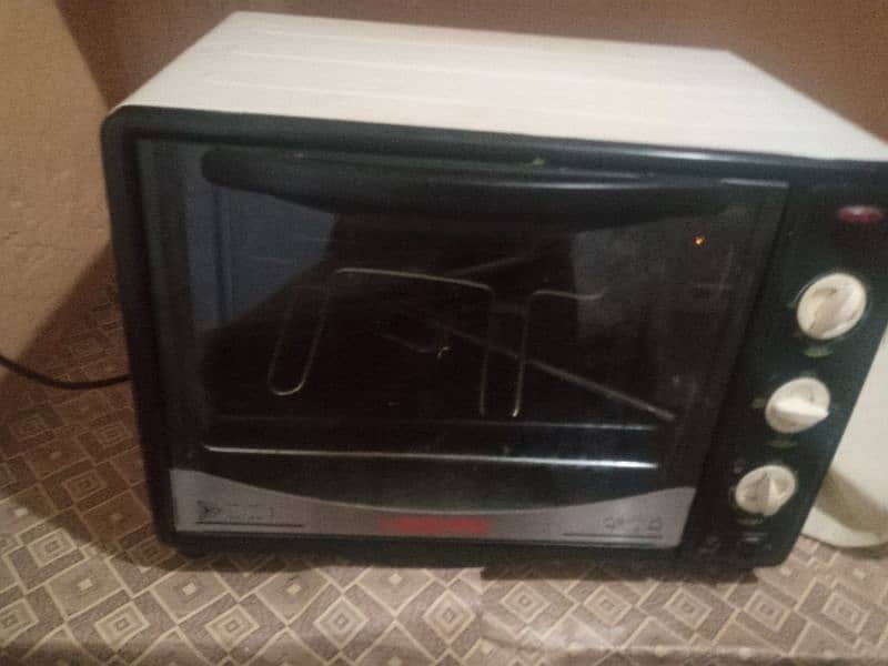 GEEPAS ELECTRIC OVEN 6
