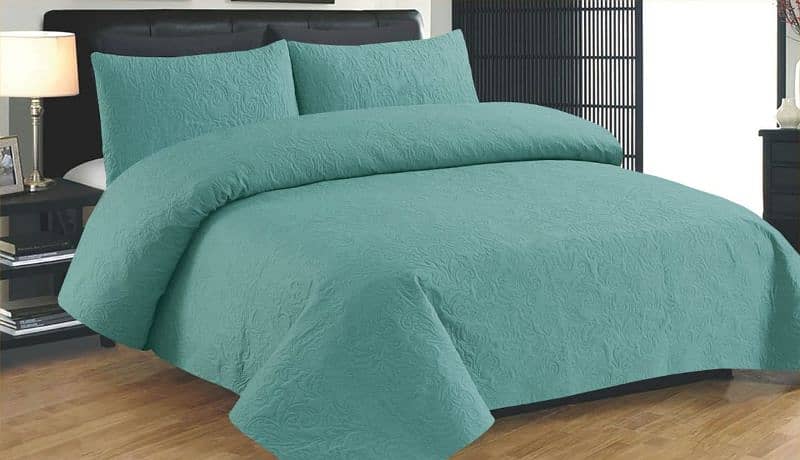 luxurious bed spread 0