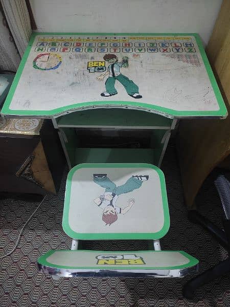Kids table and chair for sale 1
