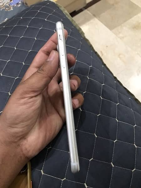 iphone 7 plus 128 gb PTA approved 10/10 condition 3