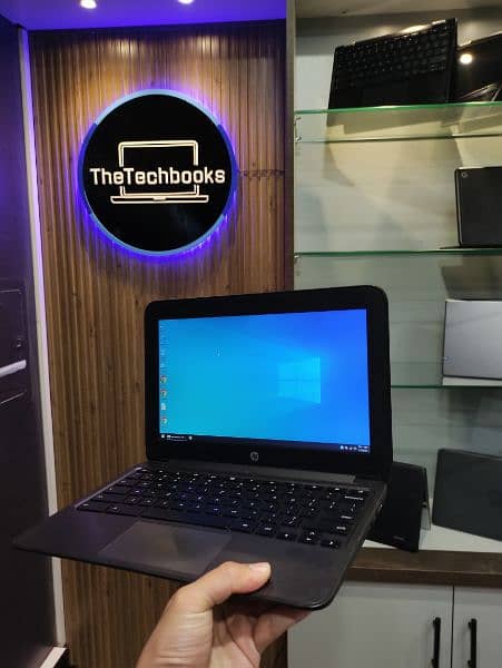 Hp Chromebook 11 Windows 10 lite Laptop 9
