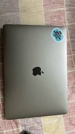 Macbook Pro 2017 13inch intel i5 16Gb 512Gb Battery Cycle is Just 87