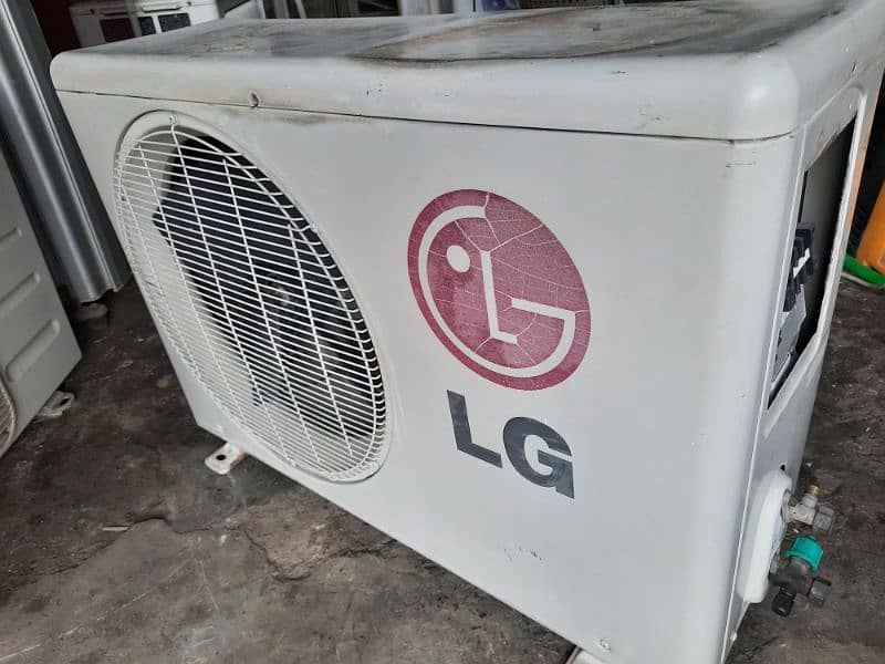 LG Air Conditioner 1.5 ton 6