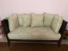 5 seater sofa set with centre table