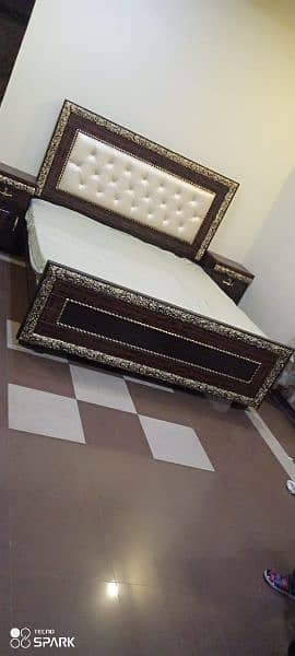 single bed / bed set / bed / wooden bed 9