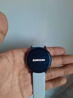 Samsung Galaxy Watch Active 2 (40mm) 0